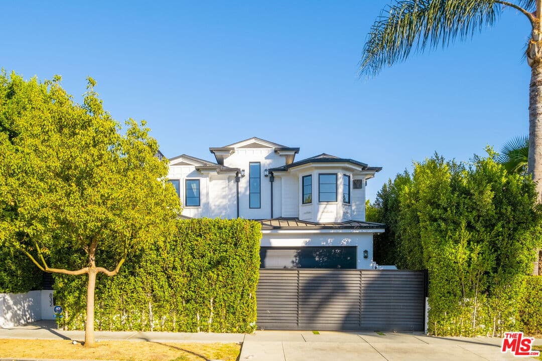 5 bd, 6 ba House in Los Angeles, CA — $19,995/mo — photo 1
