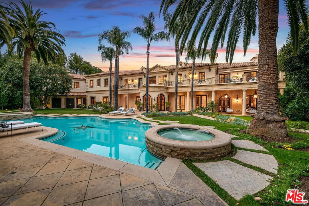 7 bd, 13 ba House in Beverly Hills, CA — $159,000/mo — photo 1
