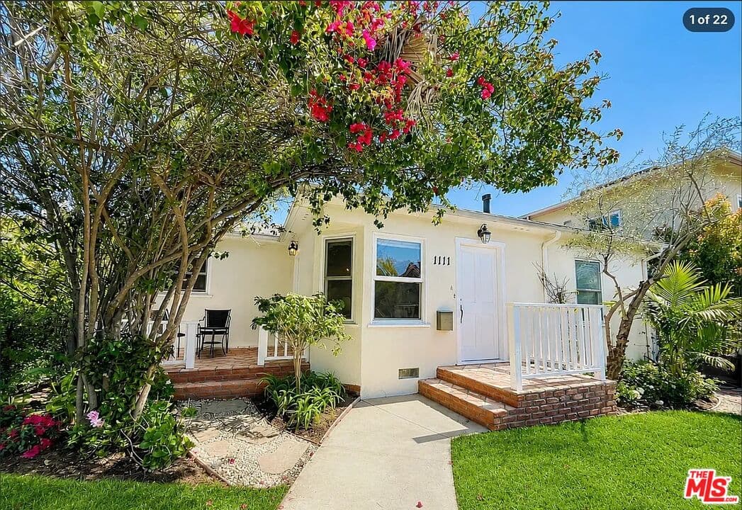 3 bd, 2 ba Apartment in Santa Monica, CA — $5,800/mo — photo 2