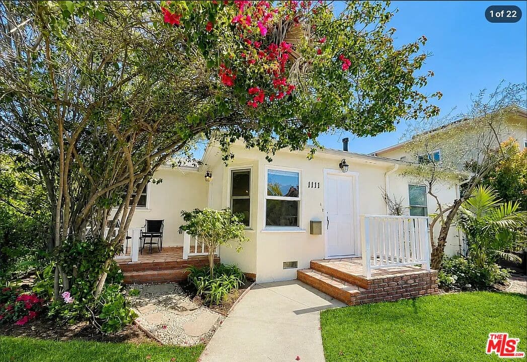3 bd, 2 ba Apartment in Santa Monica, CA — $5,800/mo — photo 1