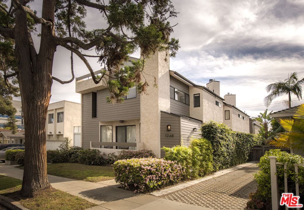 2 bd, 3 ba Condo in Santa Monica, CA — $7,500/mo — photo 1