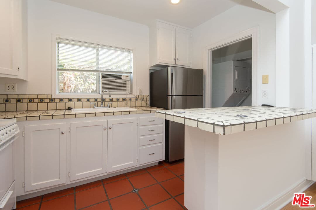 1 bd, 1 ba House in Los Angeles, CA — $2,495/mo — photo 2