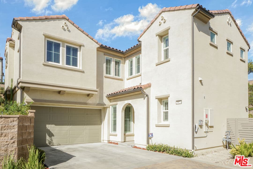 4 bd, 3 ba House in Porter Ranch, CA — $7,800/mo — photo 2