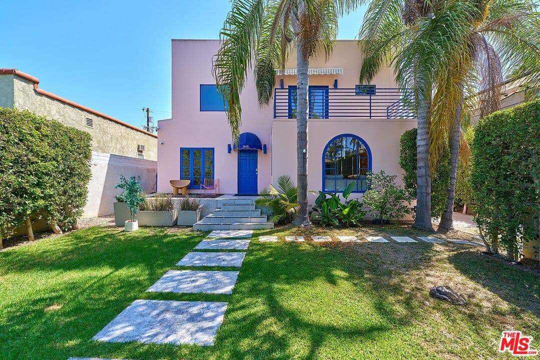 5 bd, 6 ba House in Los Angeles, CA — $9,500/mo — photo 2