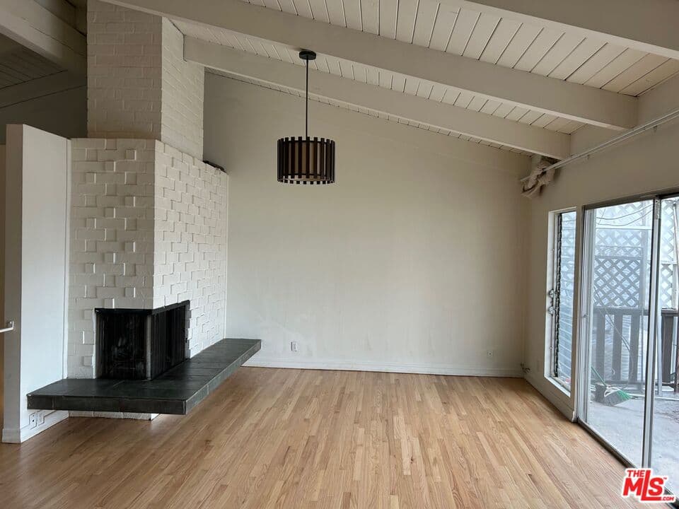 2 bd, 1 ba House in Santa Monica, CA — $3,975/mo — photo 2