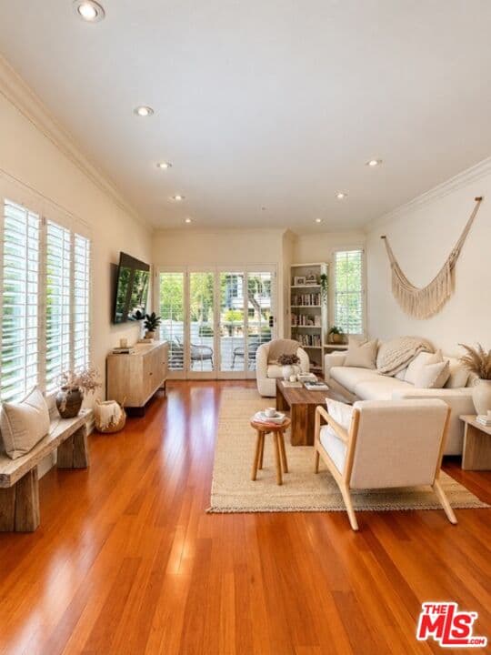 2 bd, 3 ba Condo in Beverly Hills, CA — $5,700/mo — photo 1