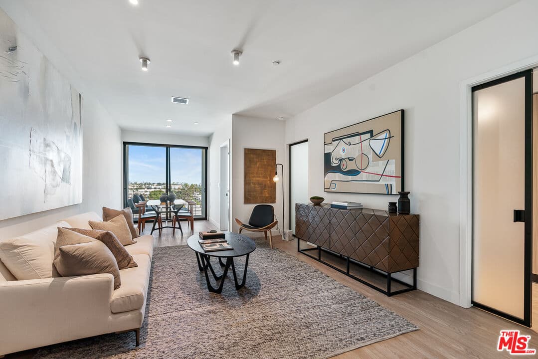 1BR Apartment in Los Angeles β $4,195/mo