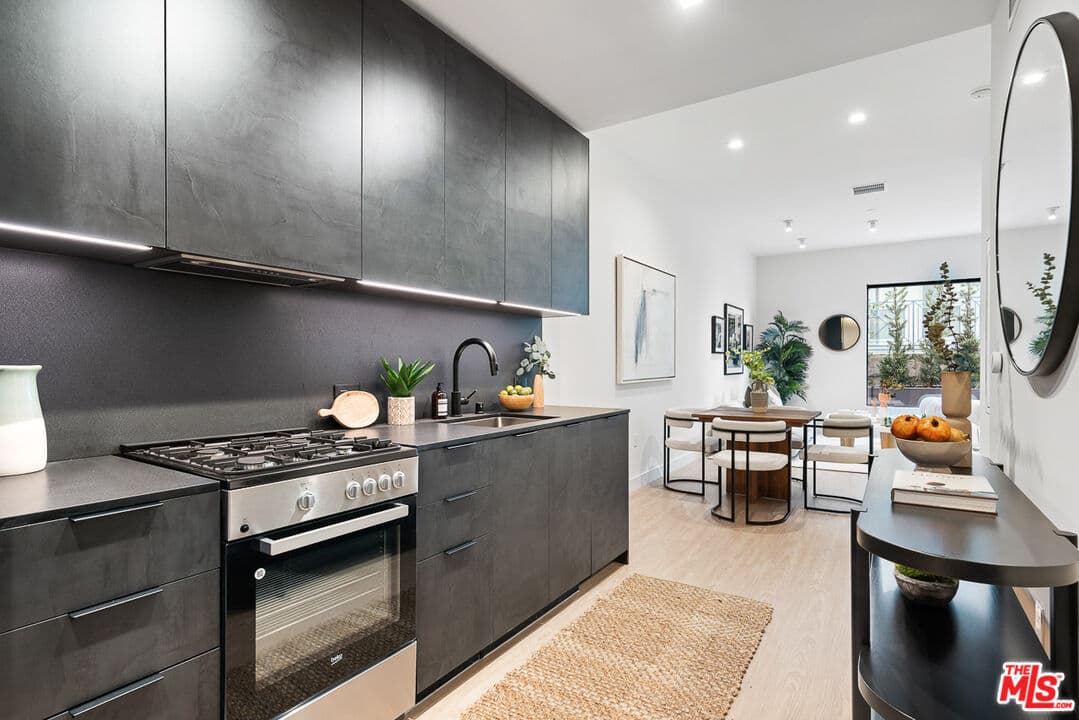 1 bd, 1 ba Townhouse in Los Angeles, CA — $3,795/mo — photo 1