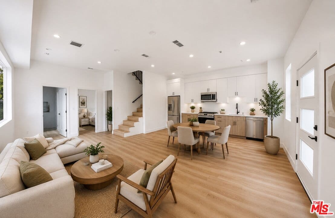 4 bd, 3 ba Apartment in North Hollywood, CA — $4,750/mo — photo 1