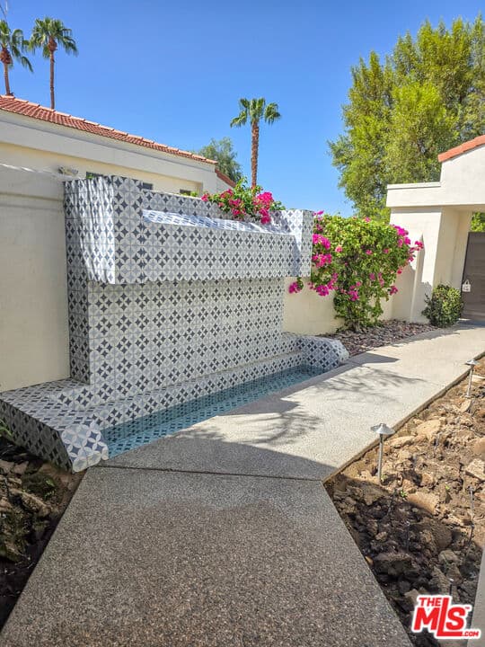 3 bd, 4 ba House in Indian Wells, CA — $8,500/mo — photo 2