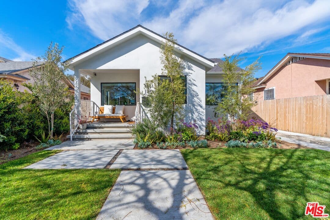 3 bd, 2 ba House in Los Angeles, CA — $4,850/mo — photo 2