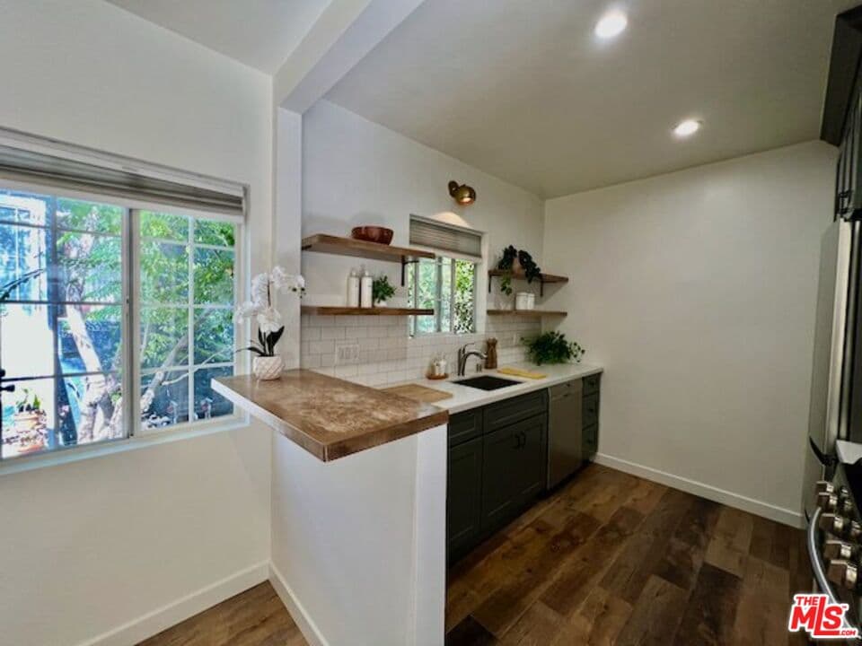 1 bd, 1 ba Apartment in Los Angeles, CA — $2,795/mo — photo 2