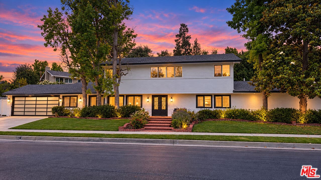 5 bd, 4 ba House in Woodland Hills, CA — $6,800/mo — photo 1