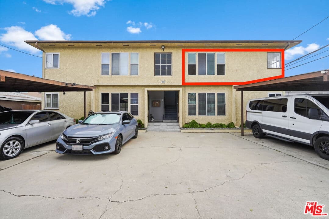 1 bd, 1 ba Apartment in Hawthorne, CA — $1,995/mo — photo 2