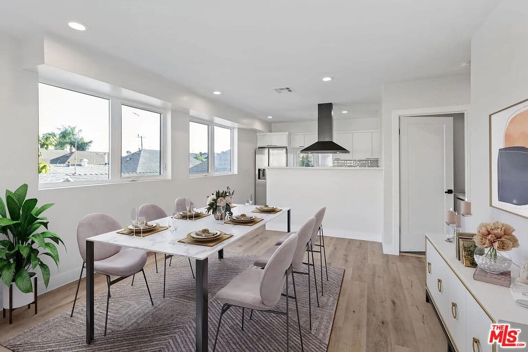 3BR Townhouse in Los Angeles β $3,499/mo