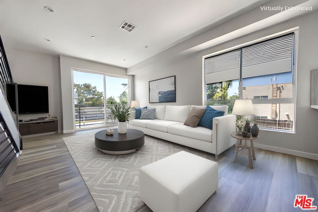 4BR Townhouse in Van Nuys — $3,499/mo