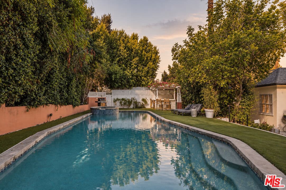 3BR Apartment in Studio City β $17,000/mo