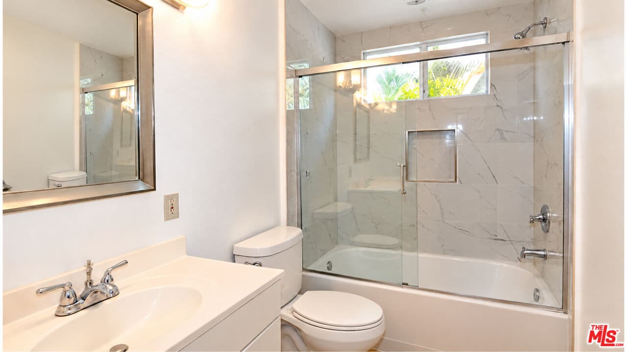 1 bd, 1 ba Apartment in Los Angeles, CA — $2,500/mo — photo 2