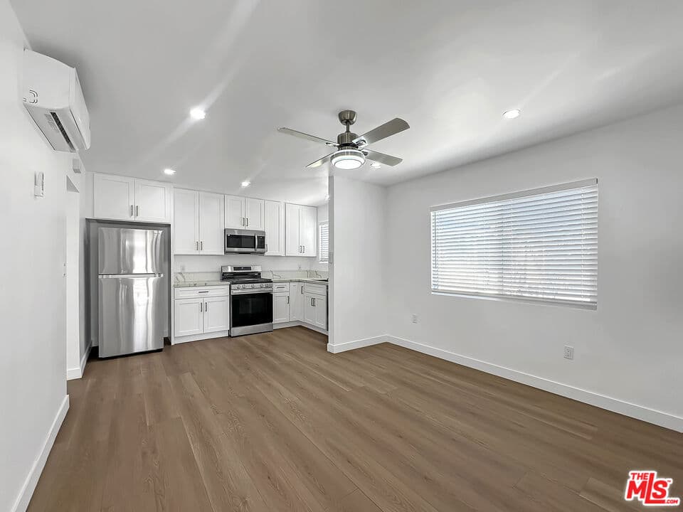 2 bd, 1 ba House in Inglewood, CA — $2,450/mo — photo 1