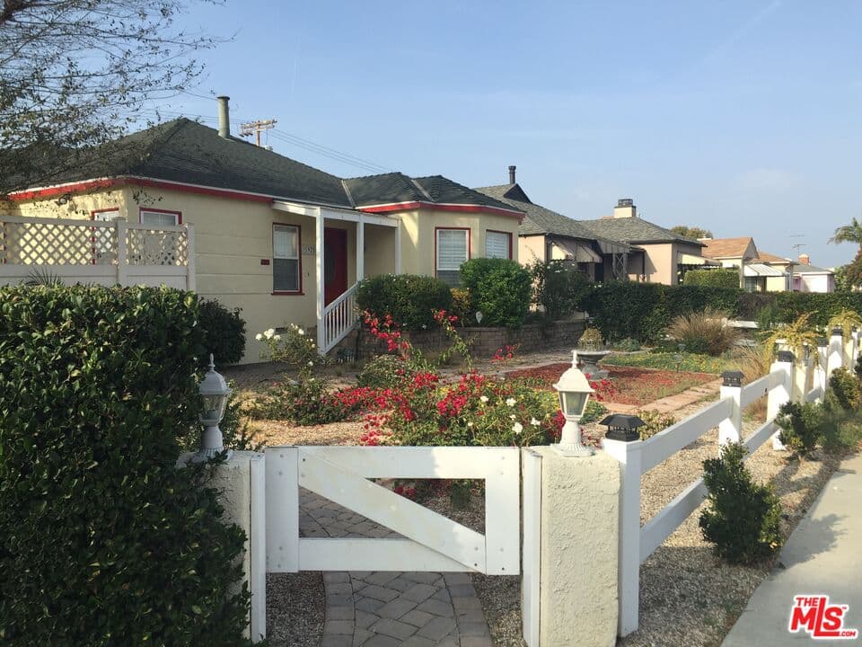 3 bd, 1 ba House in Los Angeles, CA — $4,975/mo — photo 2