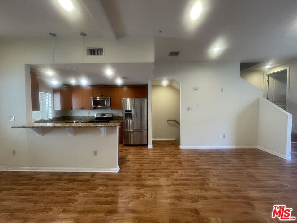3 bd, 3 ba Townhouse in Sherman Oaks, CA — $3,990/mo — photo 1