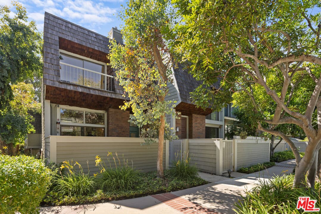 3BR Condo in Marina Del Rey — $5,995/mo