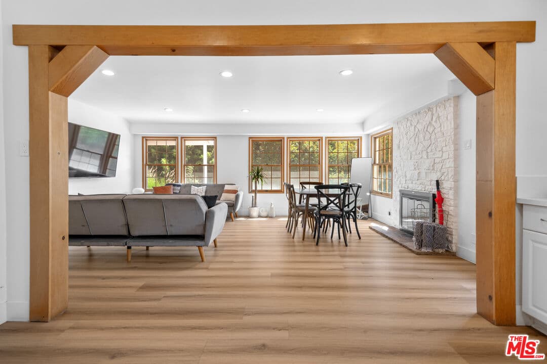 3 bd, 2 ba House in Malibu, CA — $9,995/mo — photo 2