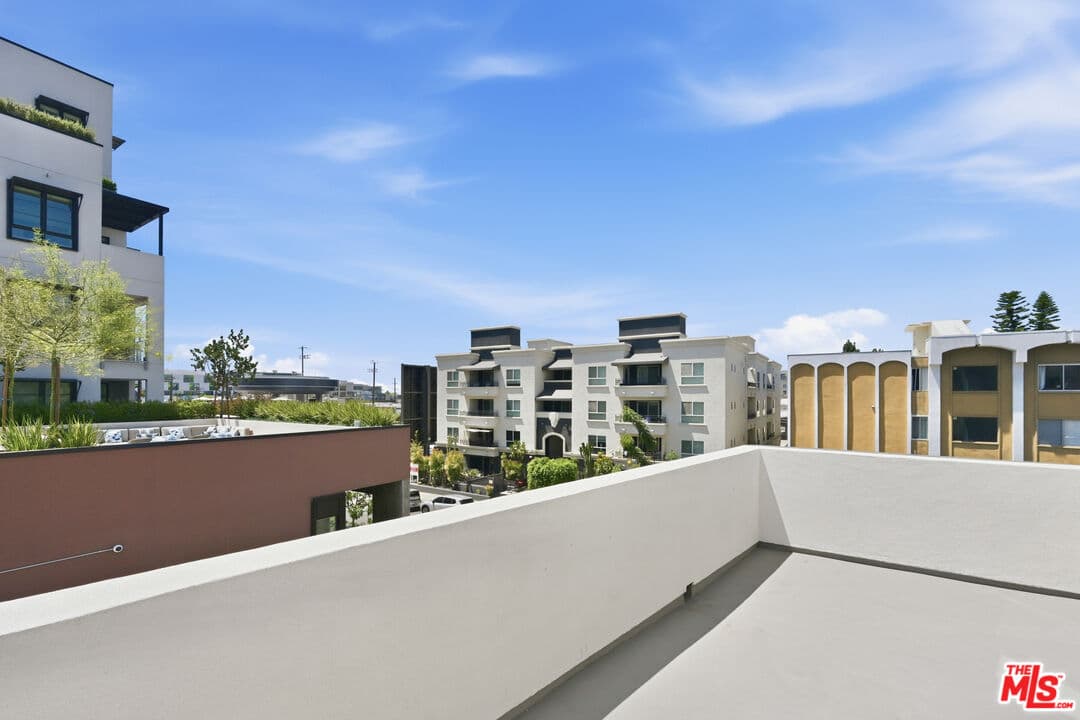 2 bd, 2 ba Apartment in Los Angeles, CA — $4,650/mo — photo 1
