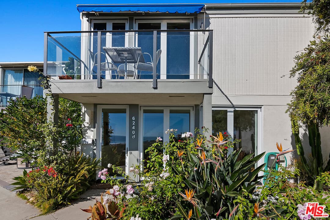 3 bd, 3 ba Condo in Malibu, CA — $6,950/mo — photo 2