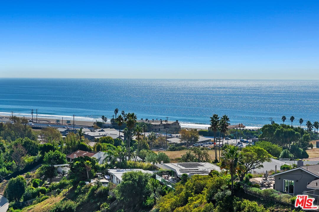 3 bd, 3 ba Condo in Malibu, CA — $6,950/mo — photo 1