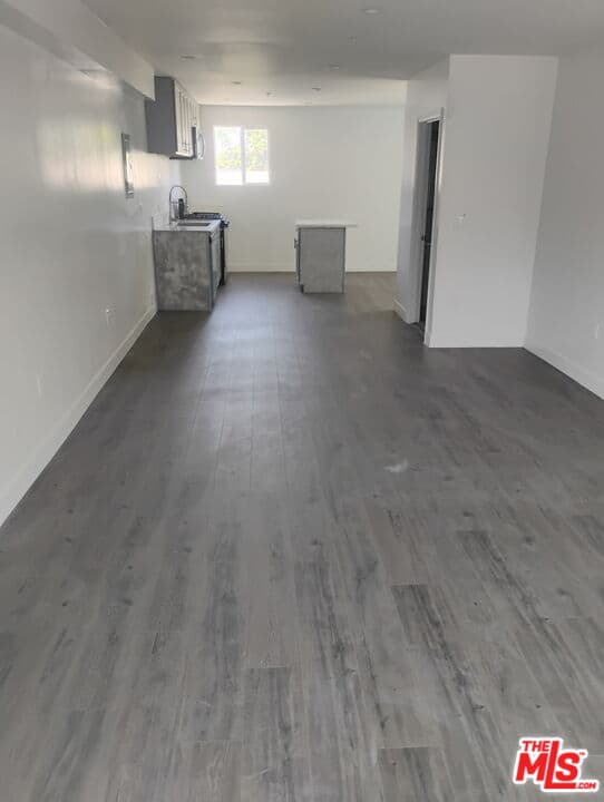 2 bd, 2 ba Condo in Van Nuys, CA — $3,000/mo — photo 1