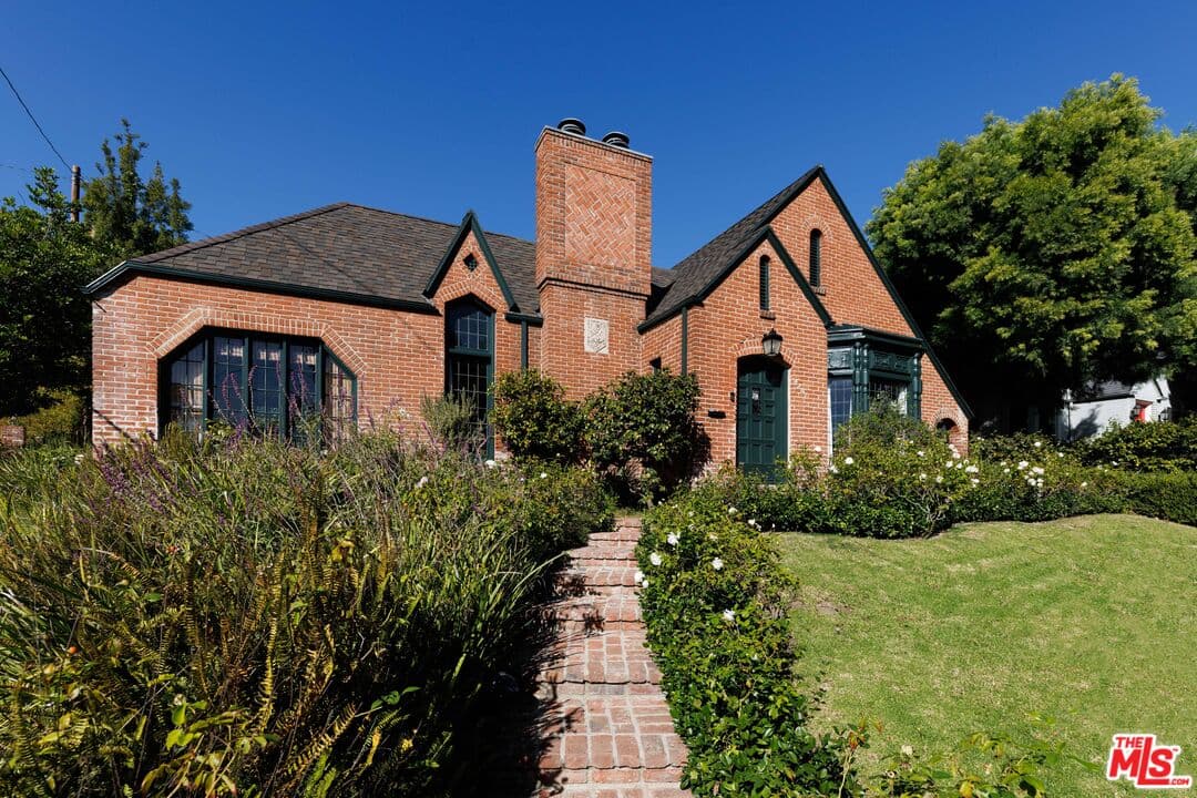 4 bd, 3 ba House in Los Angeles, CA — $16,500/mo — photo 1