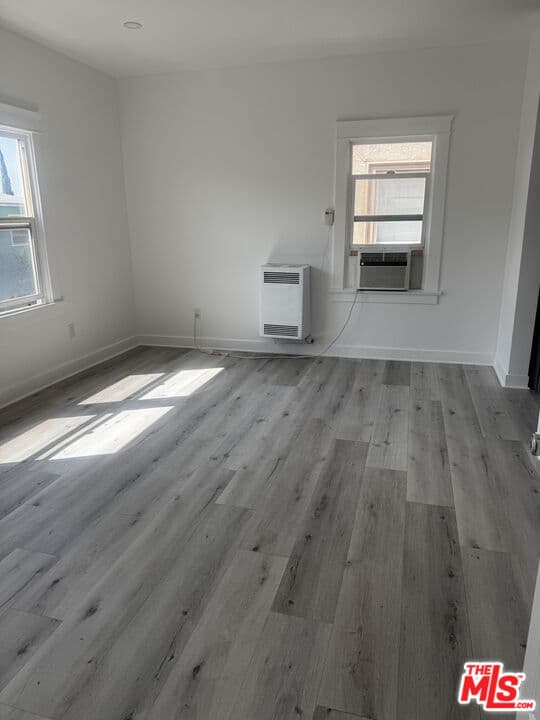 Studio, 1 ba Townhouse in Los Angeles, CA — $1,595/mo — photo 2