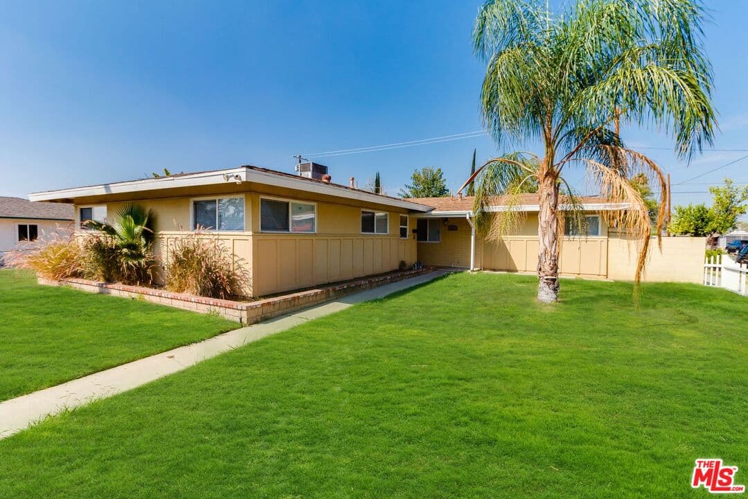 5BR House in Granada Hills — $4,995/mo