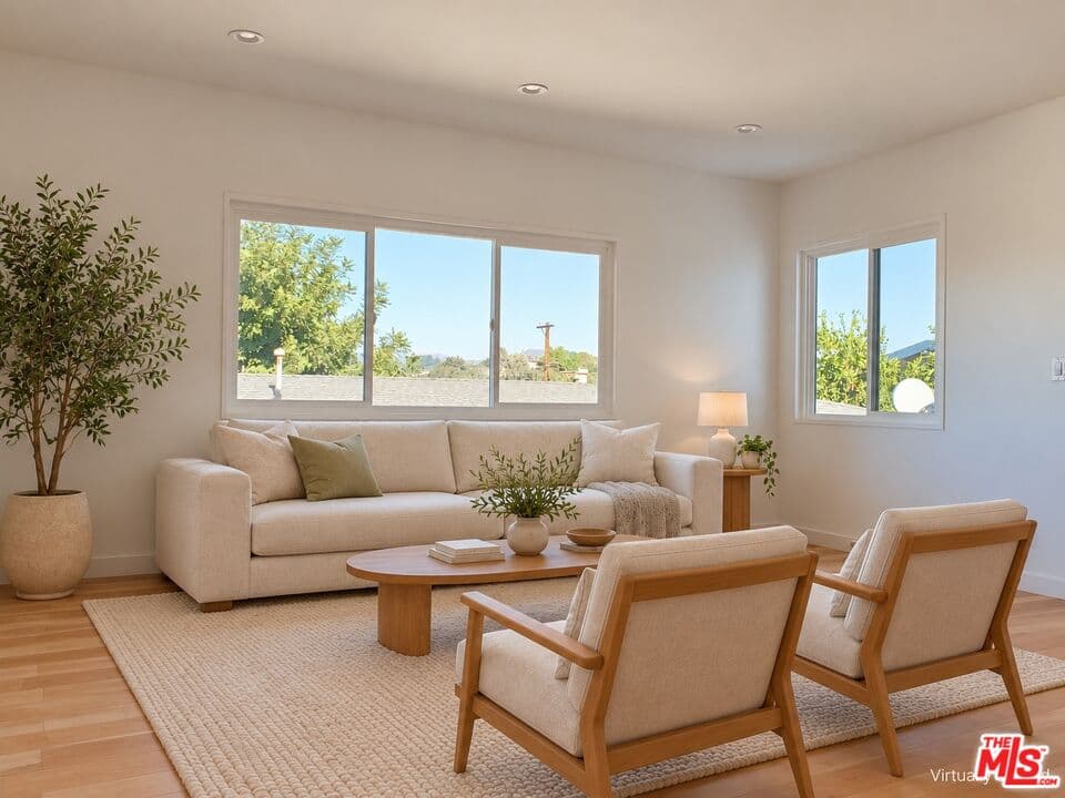 3 bd, 2 ba Apartment in Los Angeles, CA — $4,250/mo — photo 1