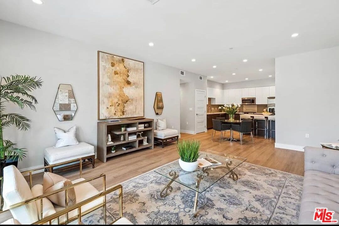 3 bd, 4 ba Condo in Los Angeles, CA — $6,795/mo — photo 1