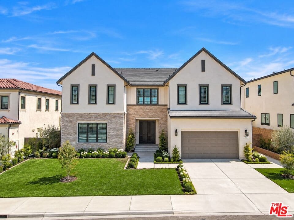 5 bd, 6 ba House in Porter Ranch, CA — $13,000/mo — photo 2