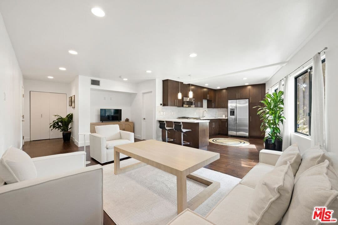 1 bd, 1 ba Apartment in West Hollywood, CA — $3,195/mo — photo 1