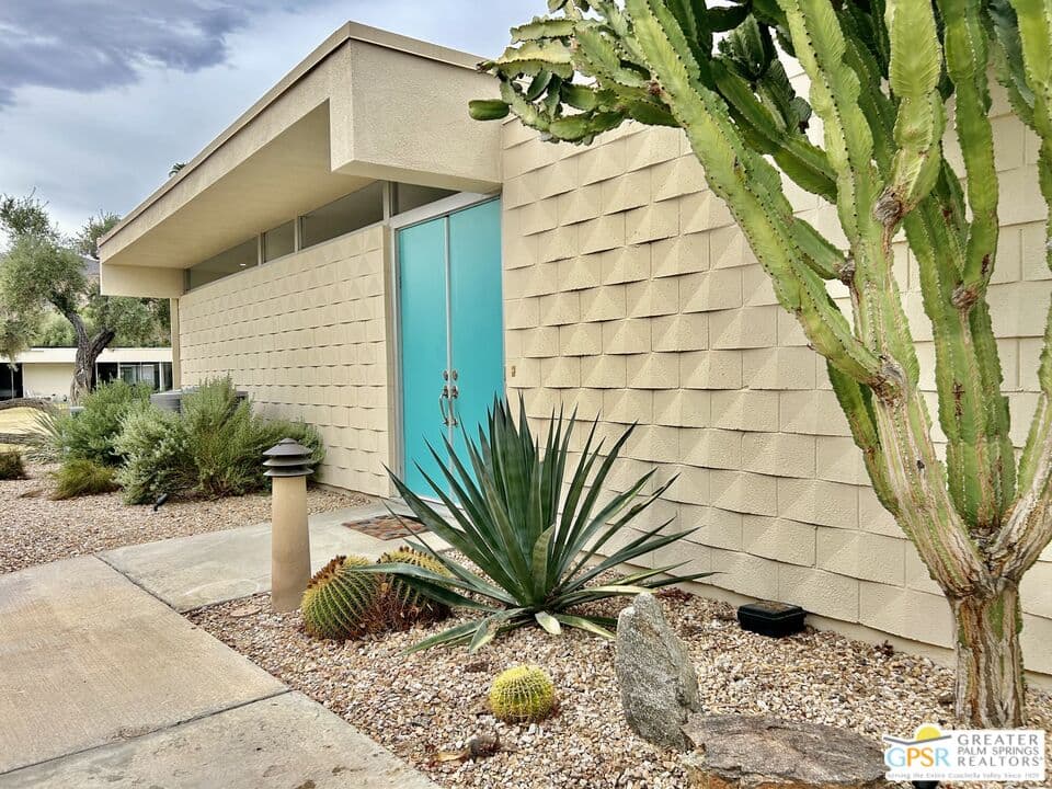 2 bd, 3 ba Condo in Palm Springs, CA — $8,000/mo — photo 2