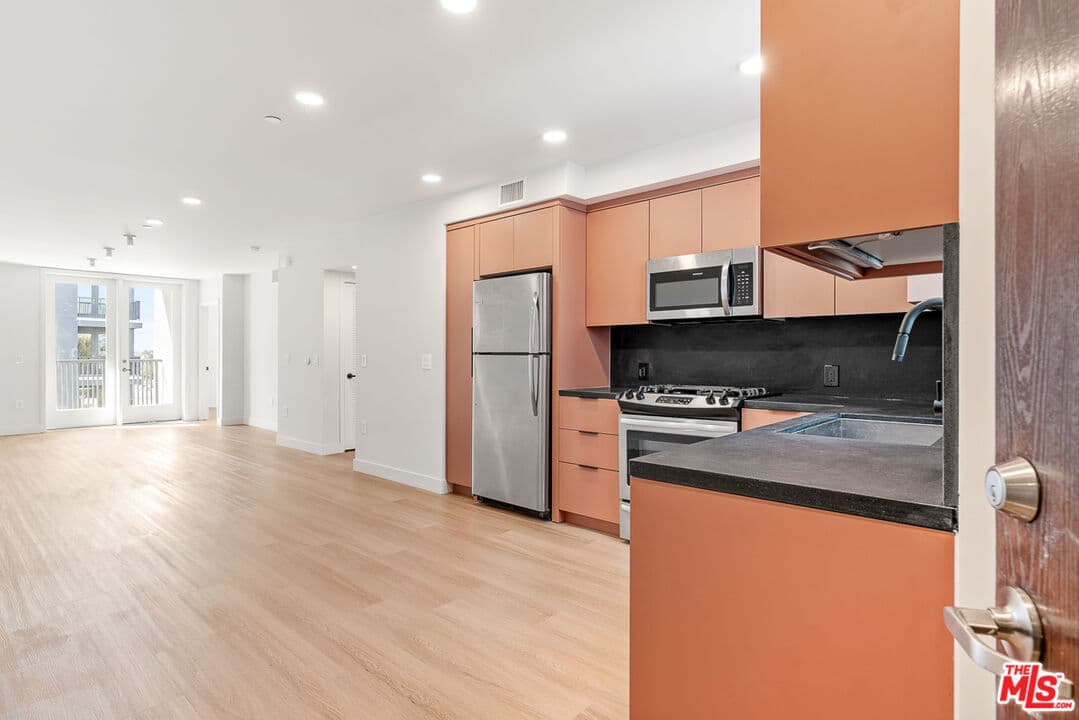 1 bd, 1 ba Apartment in Los Angeles, CA — $4,895/mo — photo 1