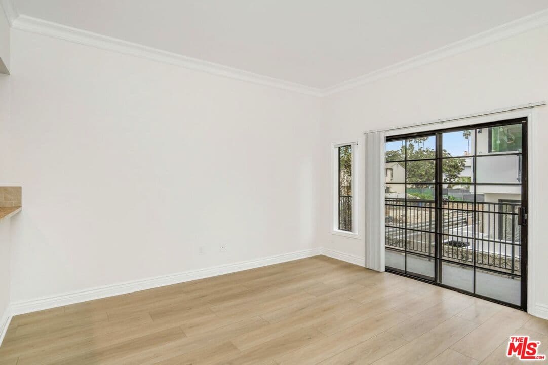 2 bd, 2 ba Apartment in Los Angeles, CA — $3,495/mo — photo 2