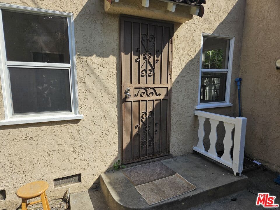 Studio, 1 ba Apartment in Huntington Park, CA — $1,400/mo — photo 2