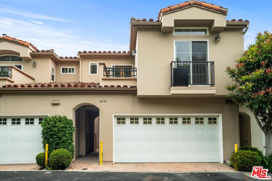 3 bd, 3 ba Condo in Malibu, CA — $7,000/mo — photo 1