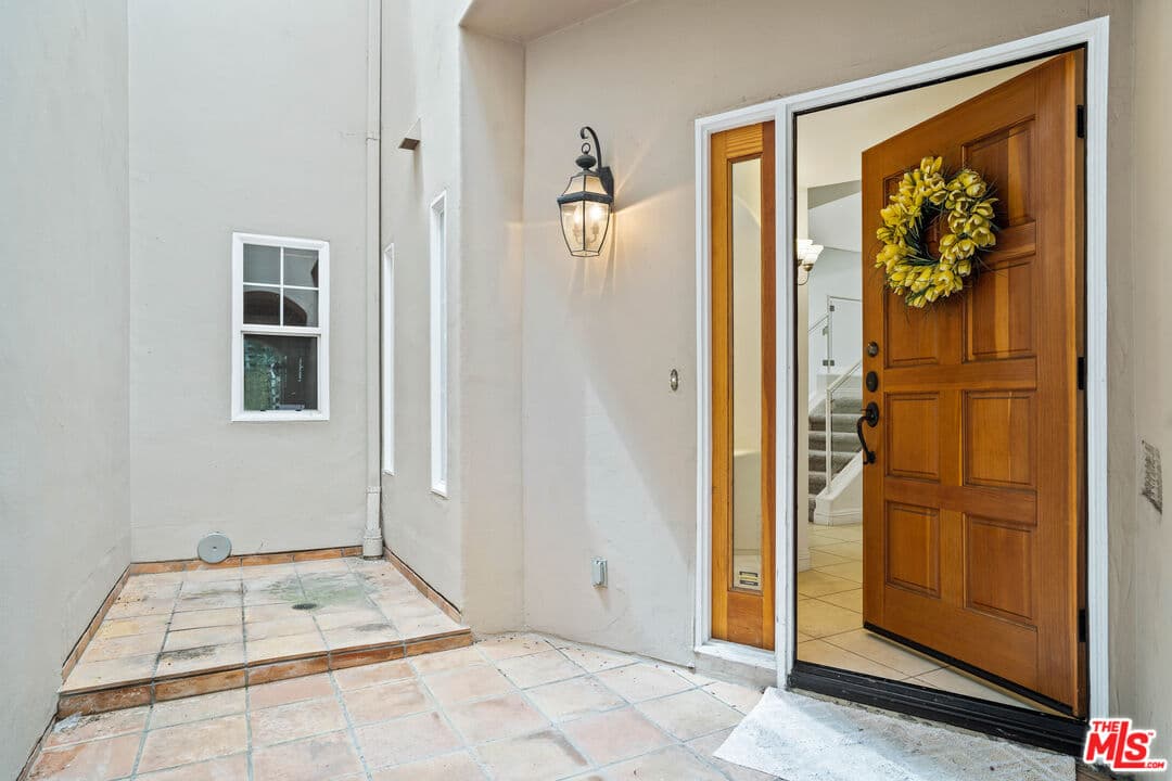 3 bd, 3 ba Condo in Malibu, CA — $7,000/mo — photo 2