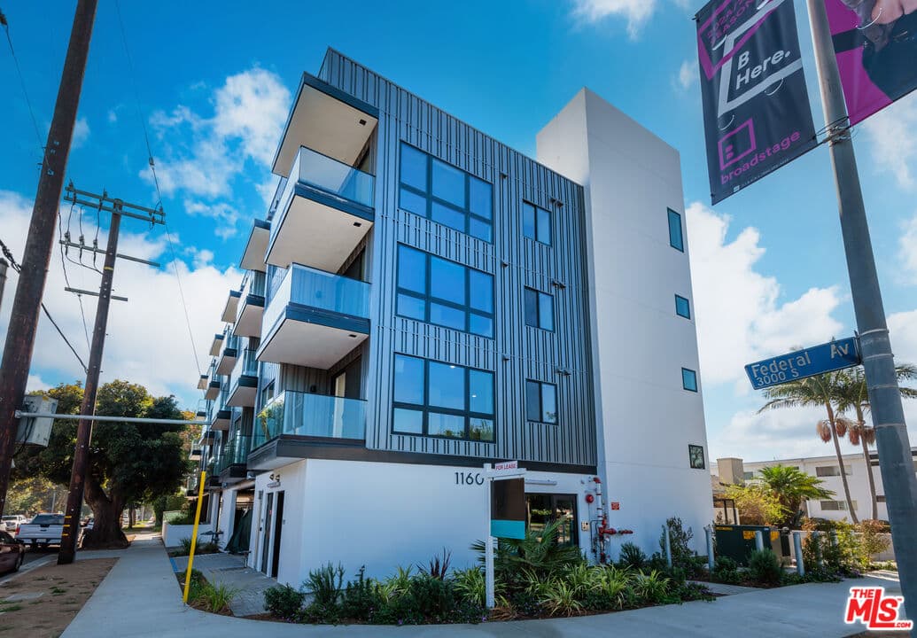 1 bd, 1 ba Apartment in Los Angeles, CA — $3,700/mo — photo 1