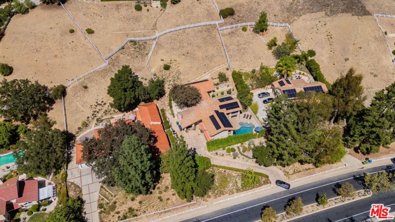 5 bd, 4 ba House in Bell Canyon, CA — $12,000/mo — photo 2