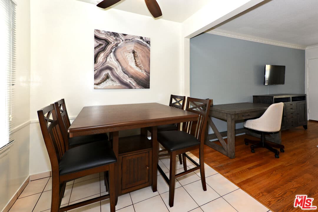 1 bd, 1 ba Townhouse in Los Angeles, CA — $2,199/mo — photo 2