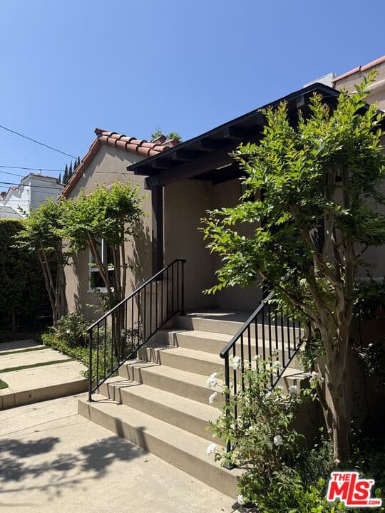 2 bd, 2 ba House in West Hollywood, CA — $7,000/mo — photo 1