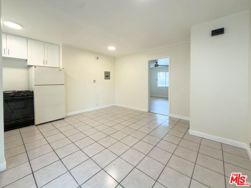 1 bd, 1 ba Apartment in Los Angeles, CA — $1,595/mo — photo 2