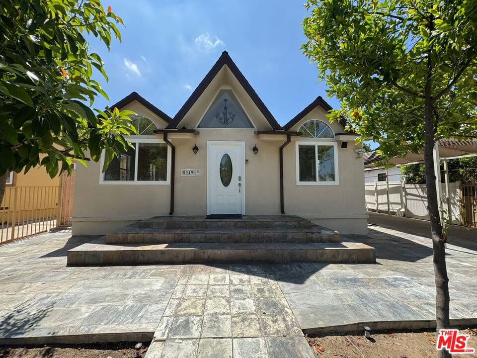 3BR House in Encino — $5,750/mo
